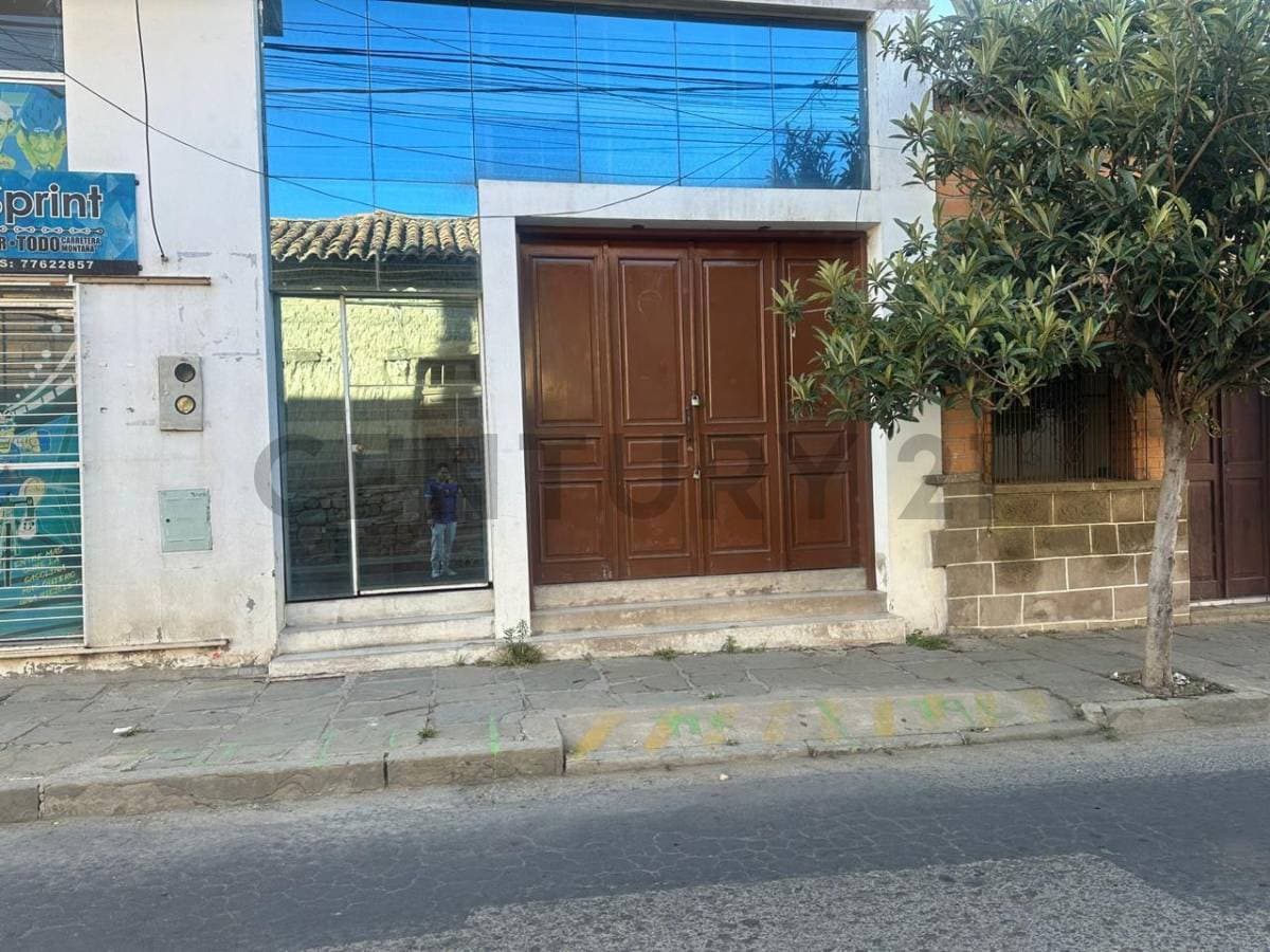 Amplia Oficina en Alquiler de 60 m² con Ingreso Independiente – Zona Céntrica