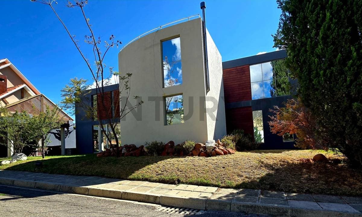 CASA EN VENTA - UMAMANTA FASE 2