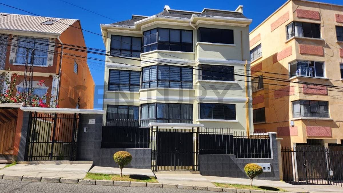 DEPARTAMENTO DE 2 DORMITORIOS EN ALQUILER – MESETA DE ACHUMANI