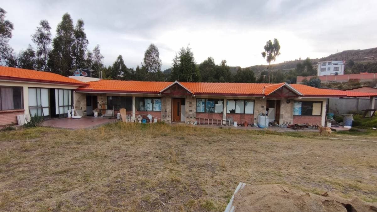 Casa en la Escondida Achocalla