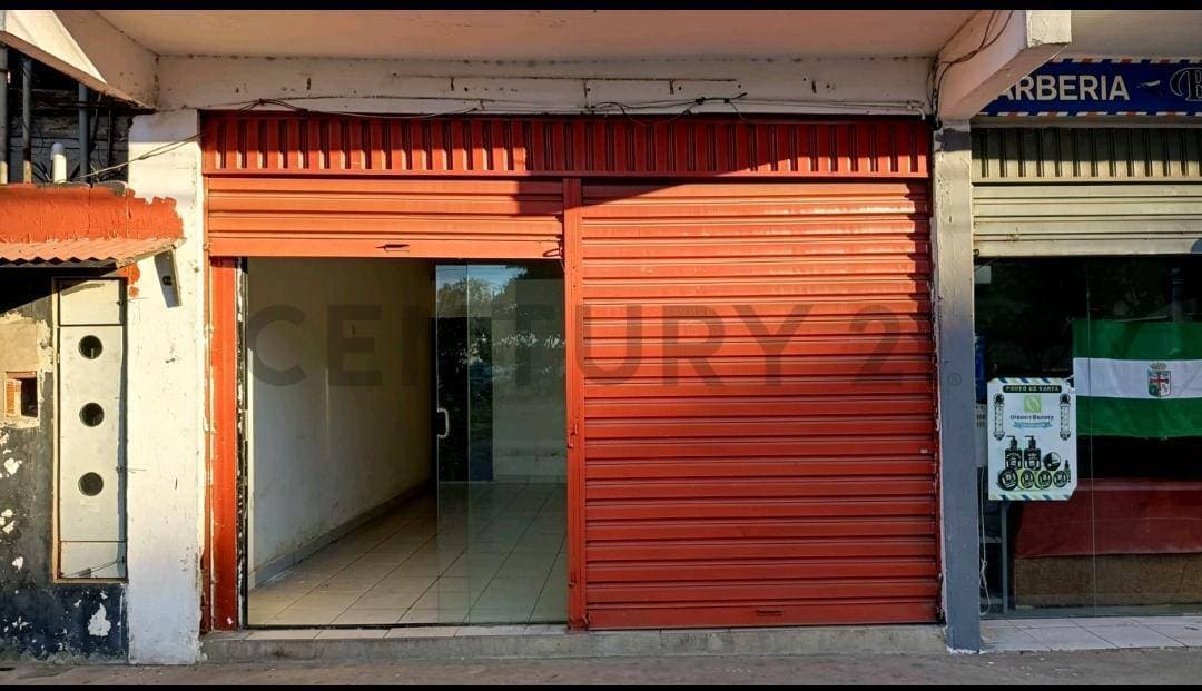 LOCAL COMERCIAL EN ALQUILER SOBRE AVENIDA PRINCIPAL