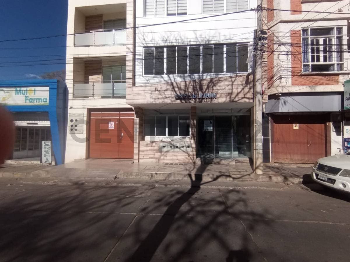 ALQUILER POLICONSULTORIO FRENTE AL HOSPITAL SAN JUAN DE DIOS