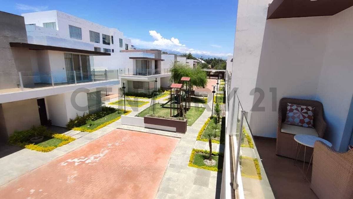 VENTA CASA EN CONDOMINIO JARDINES DE SAN LUIS