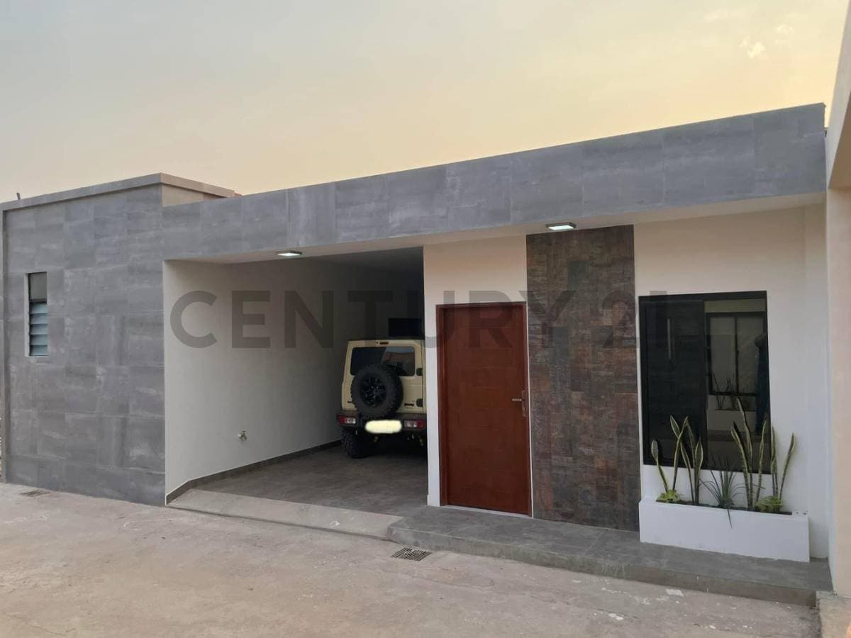 Casa en Venta en condominio cerrado "Palma Real"