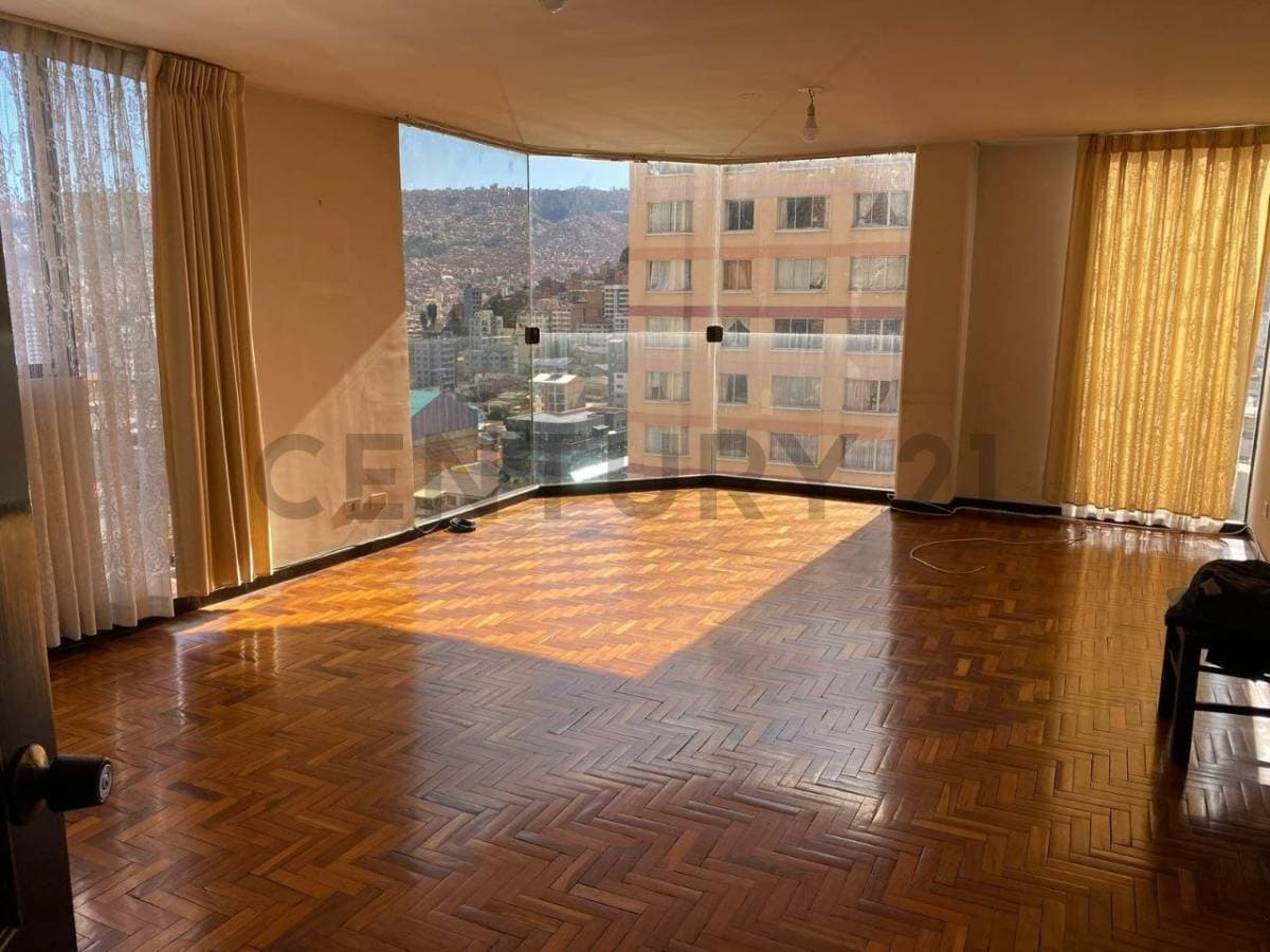 Departamento 3D en Venta AV. BUSCH A Pasos del Monumento EN PISO ALTO!!
