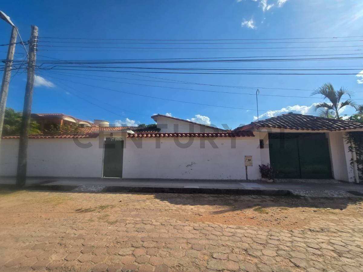 VIVIENDA TOTALMENTE AMOBLADA!!