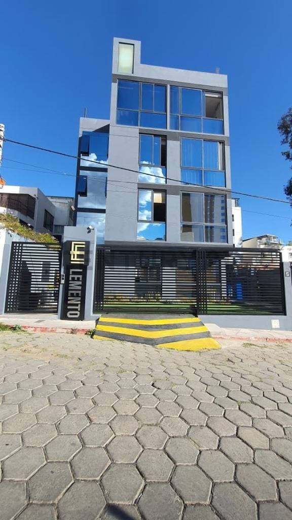 DEPARTAMENTO AMOBLADO DE LUJO EN ALQUILER