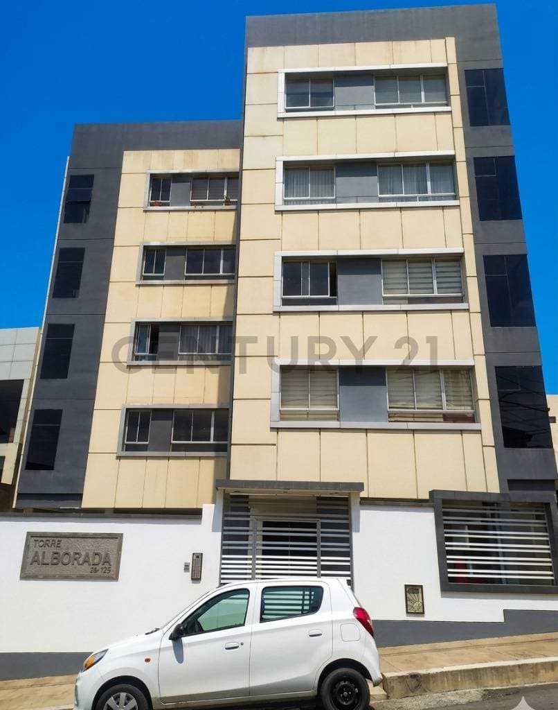 DEPARTAMENTO EN VENTA EN MALLASILLA