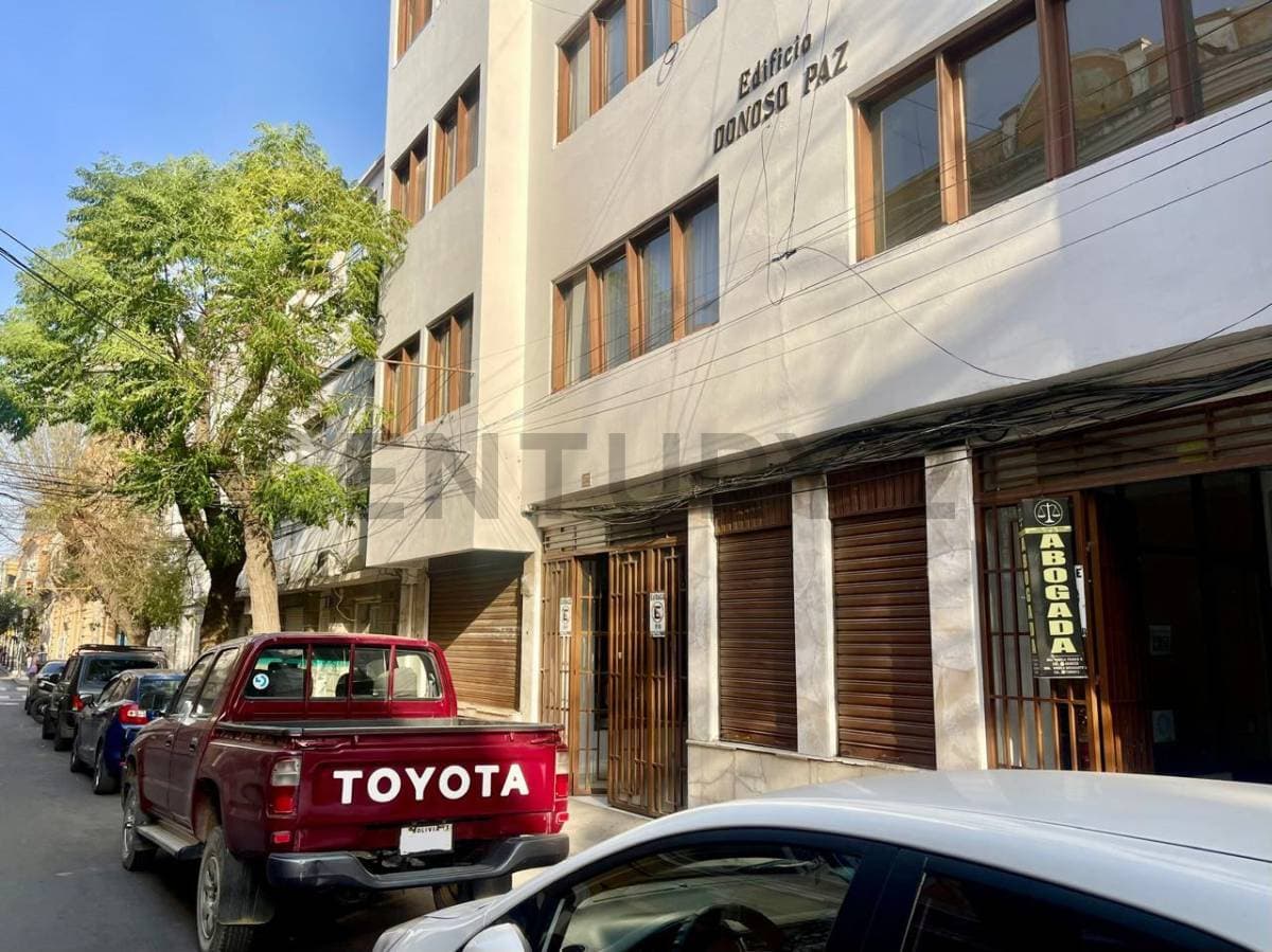 ¡Departamento u Oficina - Ubicación estratégica en el corazón de Tarija!