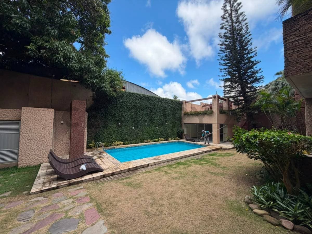 Departamento EN ANTICRETICO de 200 m² en el Edificio Iguazú