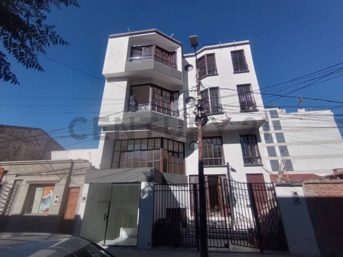 ALQUILER CENTRICO EDIFICIO ZONA LAS PANOSAS