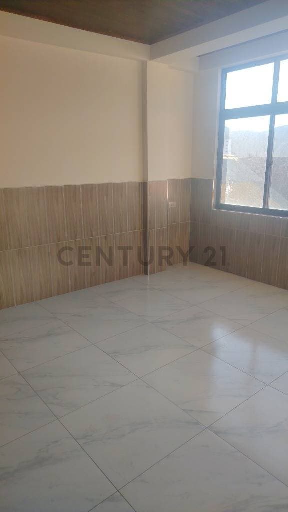 TIENDA COMERCIAL EN ALQUILER