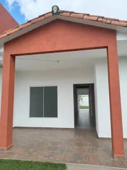 CASA EN URB. JUAN PABLO SEGUNDO CARRETERA A WARNES